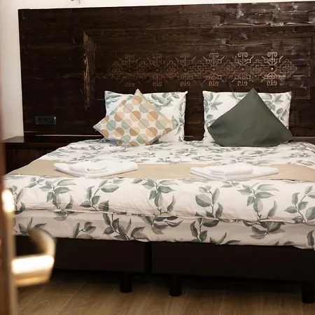 Bed and Breakfast Vatra Boiereasca Cacica Esterno foto